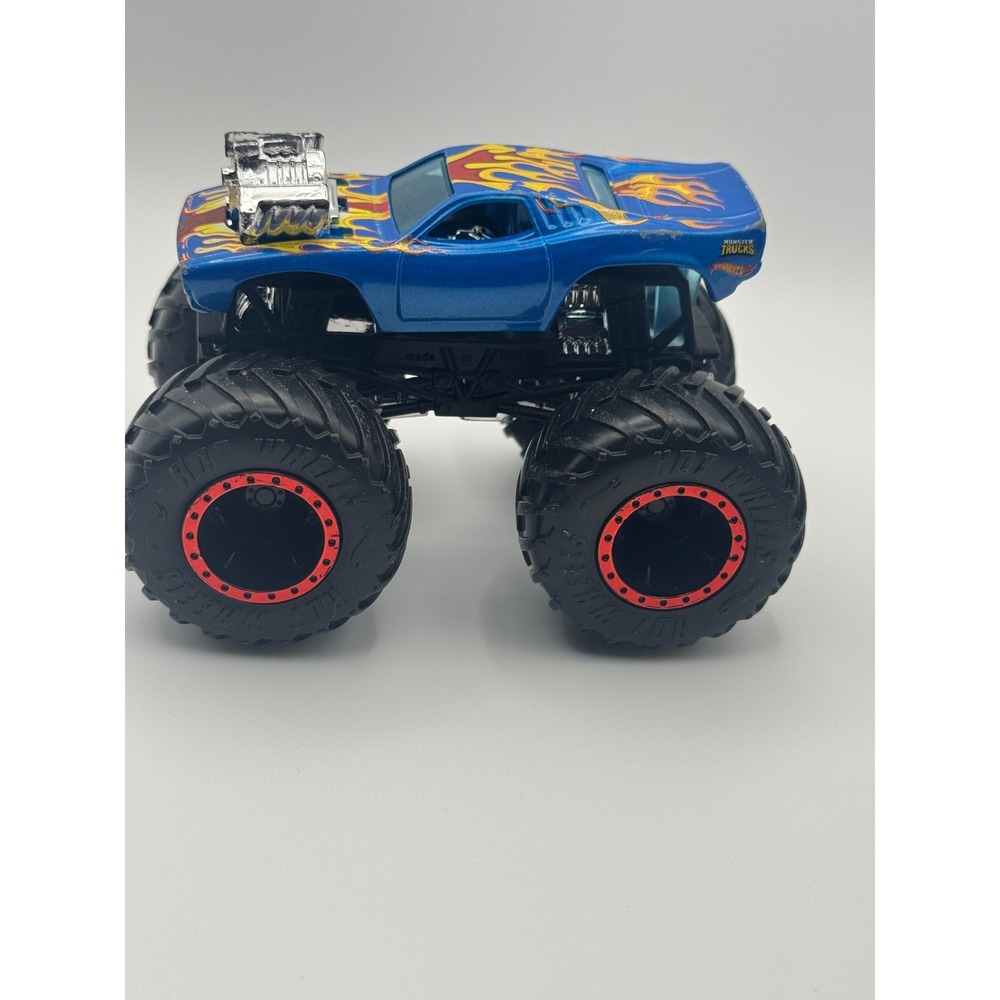 Mattel Hot Wheels Monster Trucks Crash‎ Legends 2021 Rodger Dodger Blue Flames